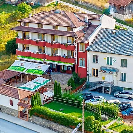 Yagodina Family