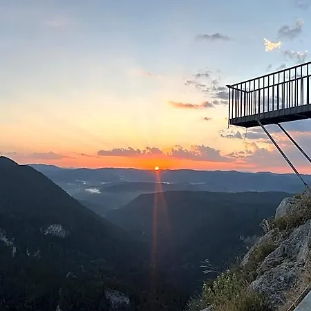 호텔 Yagodina Family Borino