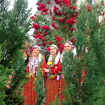 Yagodina Family